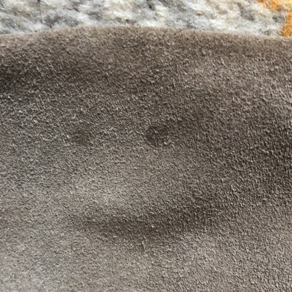 Nice genuine suede boots size 8 side lace closure taupe color 2 inch heel Soft - Picture 6 of 11